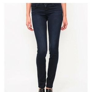 J Brand NWT Mid-Rise Rail Straight Leg Skinny Jeans